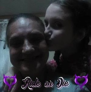 Meet your Posher, Halie